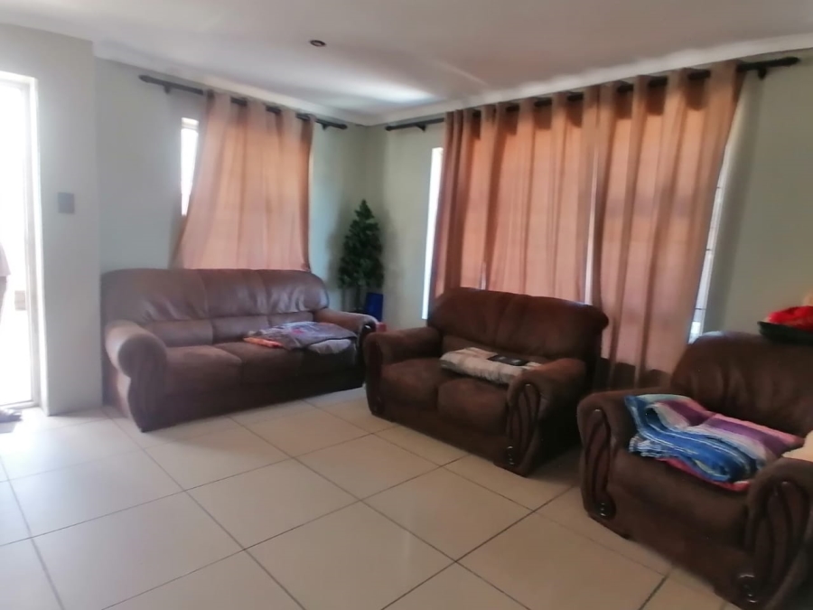 2 Bedroom Property for Sale in Beverly Park Western Cape